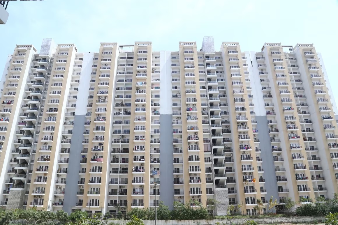Panchsheel Pratishtha, Sector 75, Noida Society Image 4