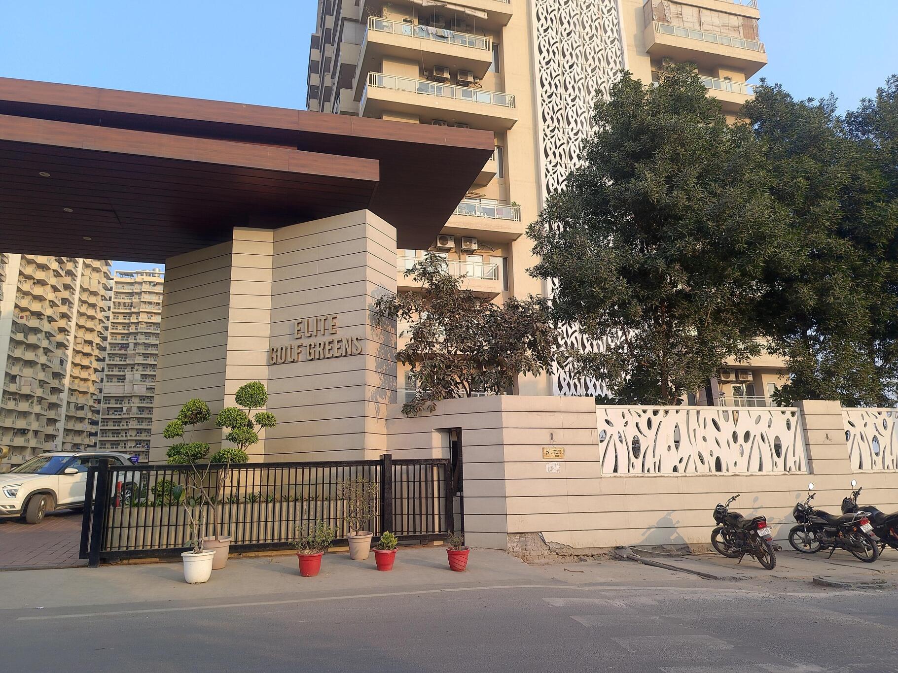 Elite Golf Greens, Sector 79, Noida Society Image 4