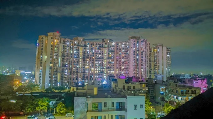 Amrapali Pan Oasis, Sector 70, Noida Society Image 4