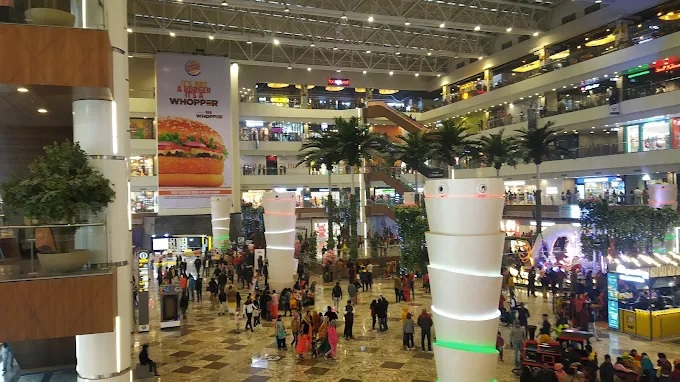 Gaur City Mall, Sector 4, Noida Extension Society Image 5