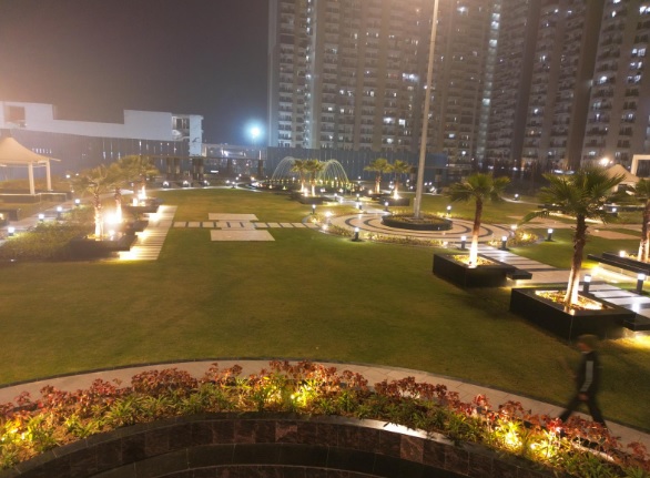 Panchsheel Greens 2, Sector 16B, Noida Extension Society Image 4