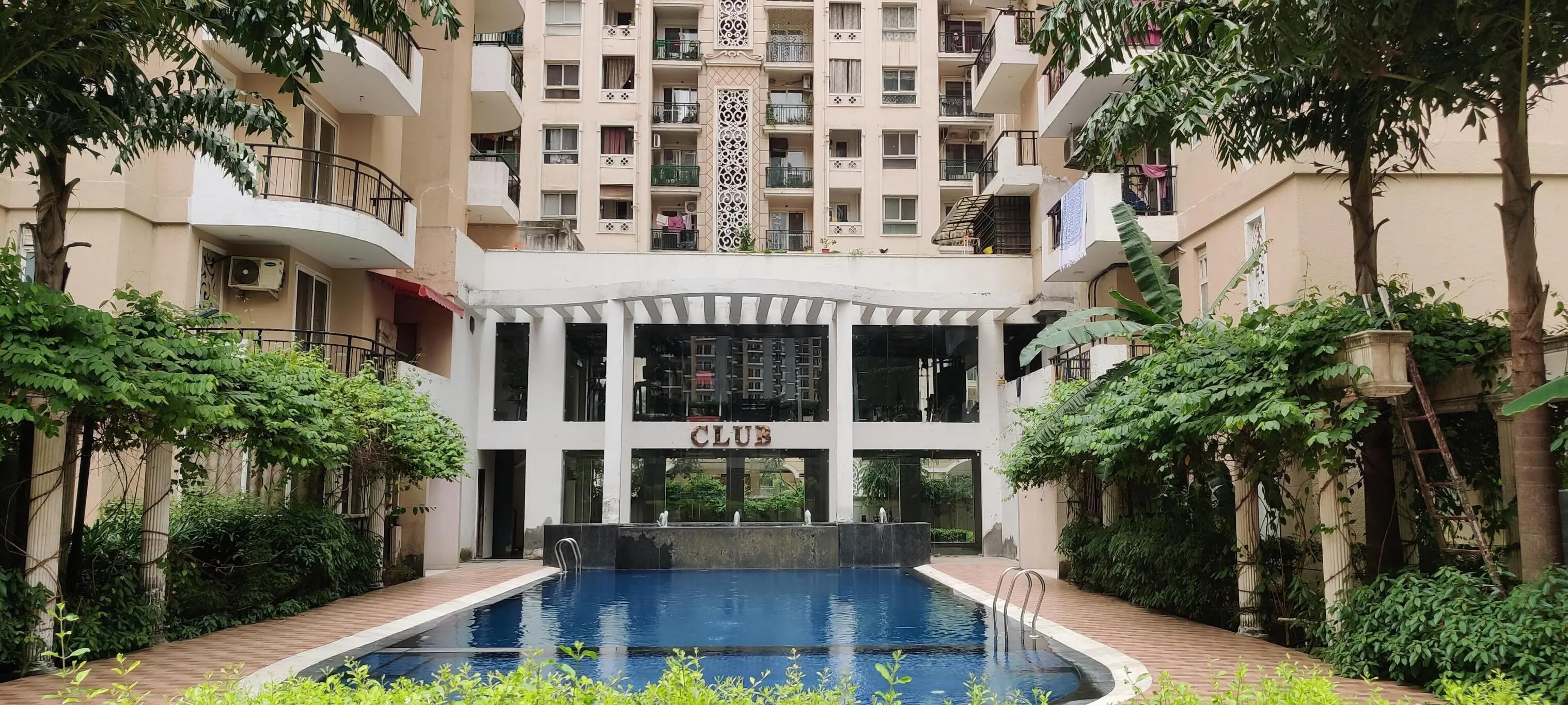 Strategic Royal Court, Sector 16B, Noida Extension Society Image 7