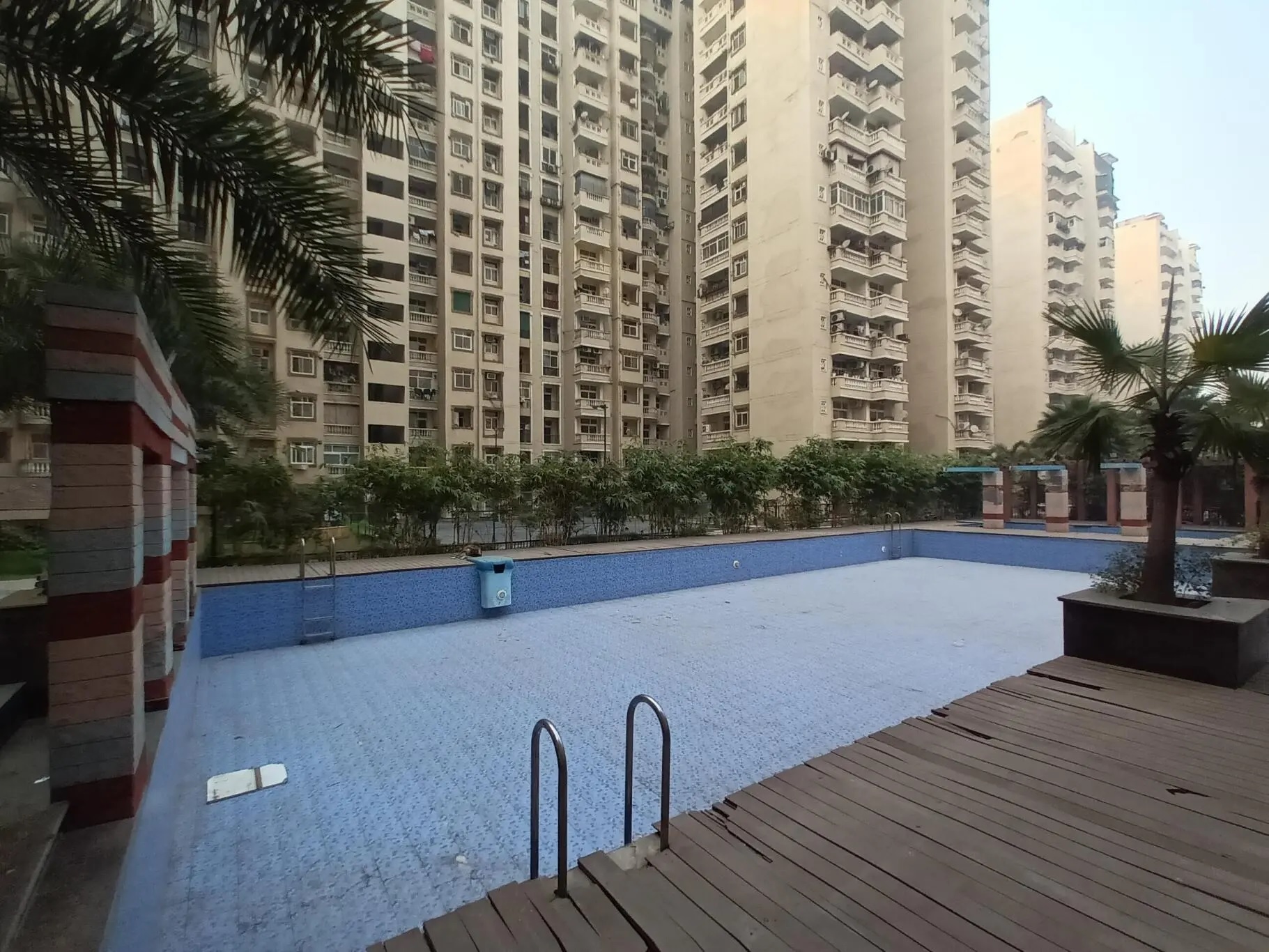 Amrapali Silicon City, Sector 76, Noida Society Image 6