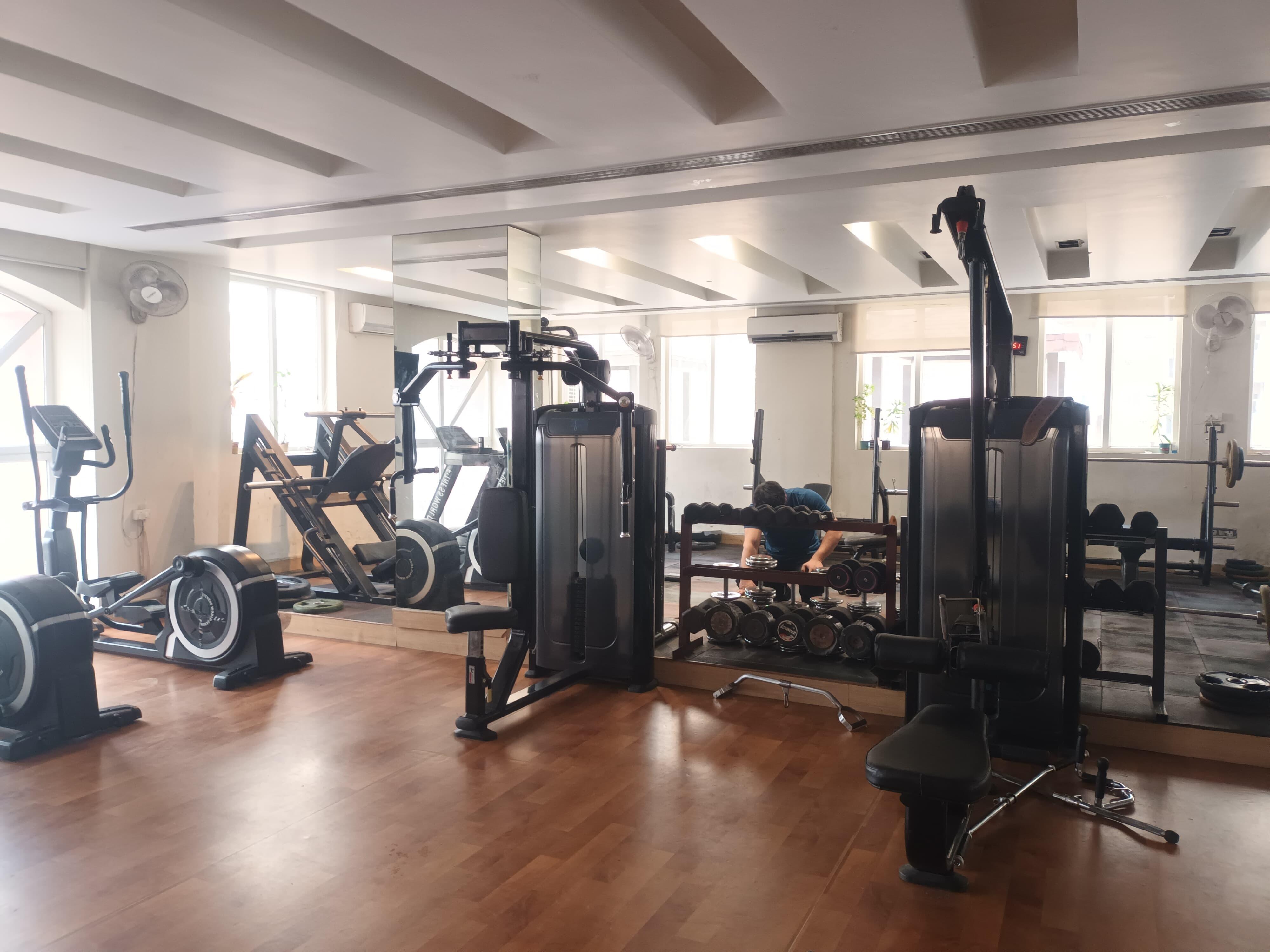 Hyde Park, Sector 78, Noida Society Image 2