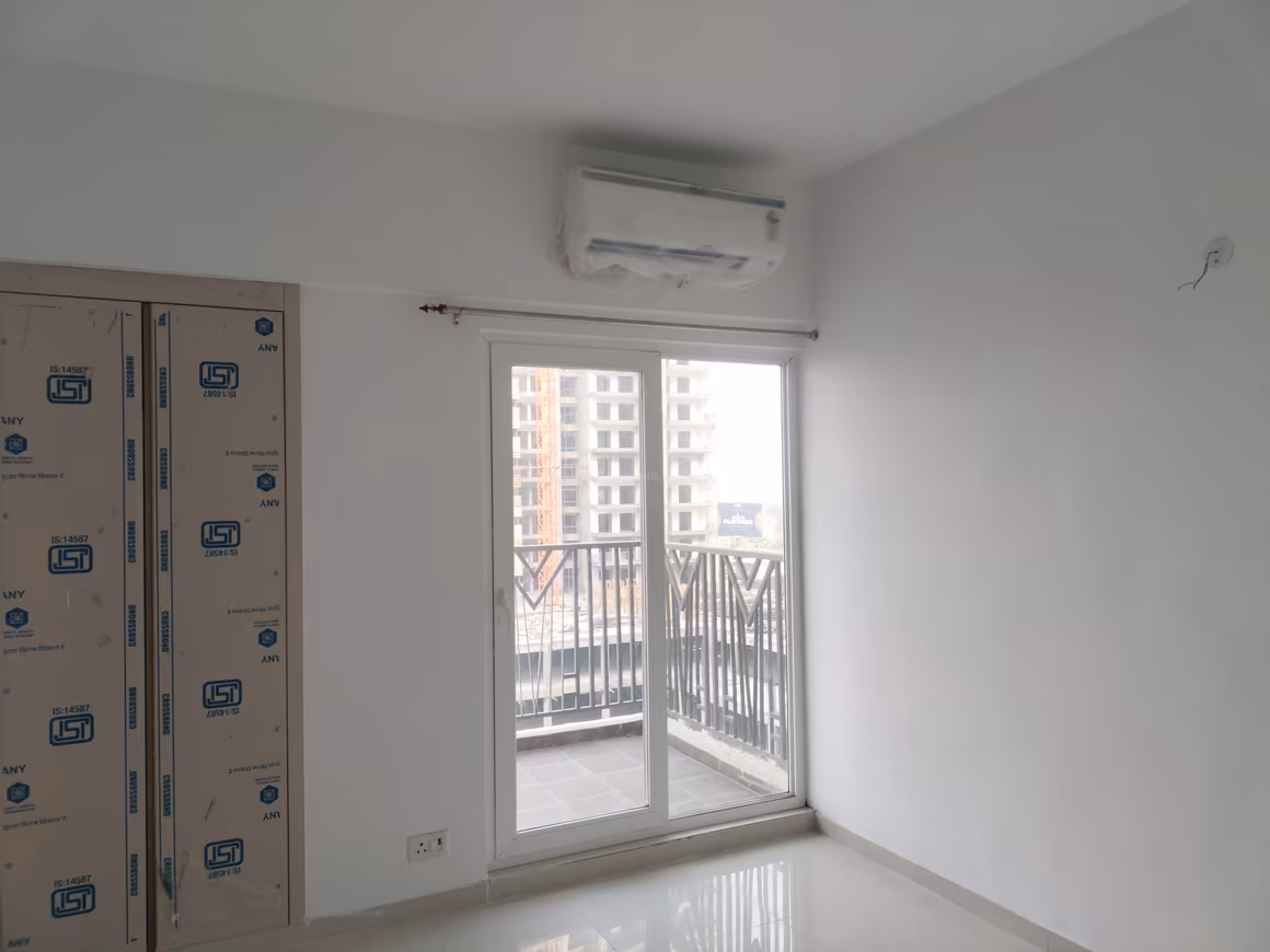 Arihant Abode, Sector 10, Noida Extension Society Image 6