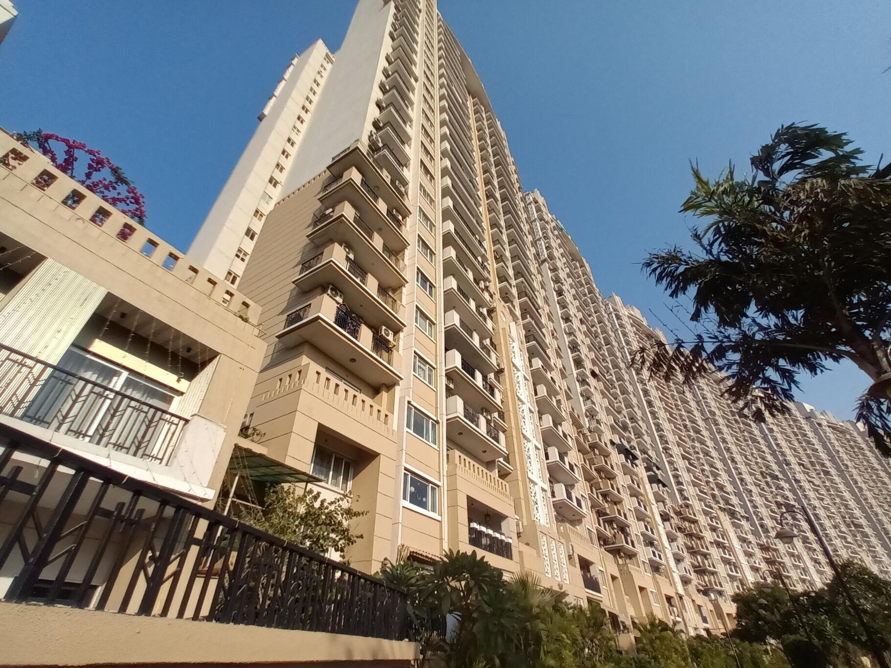 Ats One Hamlet, Sector 104, Noida Society Image 3